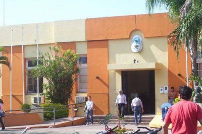 Este martes comienza el pago de sueldos con aumento para empleados municipales