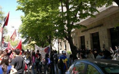 No habr� boleto estudiantil gratuito, porque no hay quien lo pague; en 6 meses subi� 100 % el boleto plano