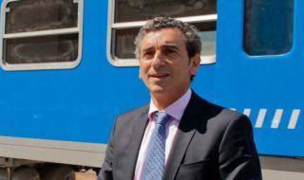 Trenes: Randazzo firm� acuerdo con Espa�a para capacitar a maquinistas