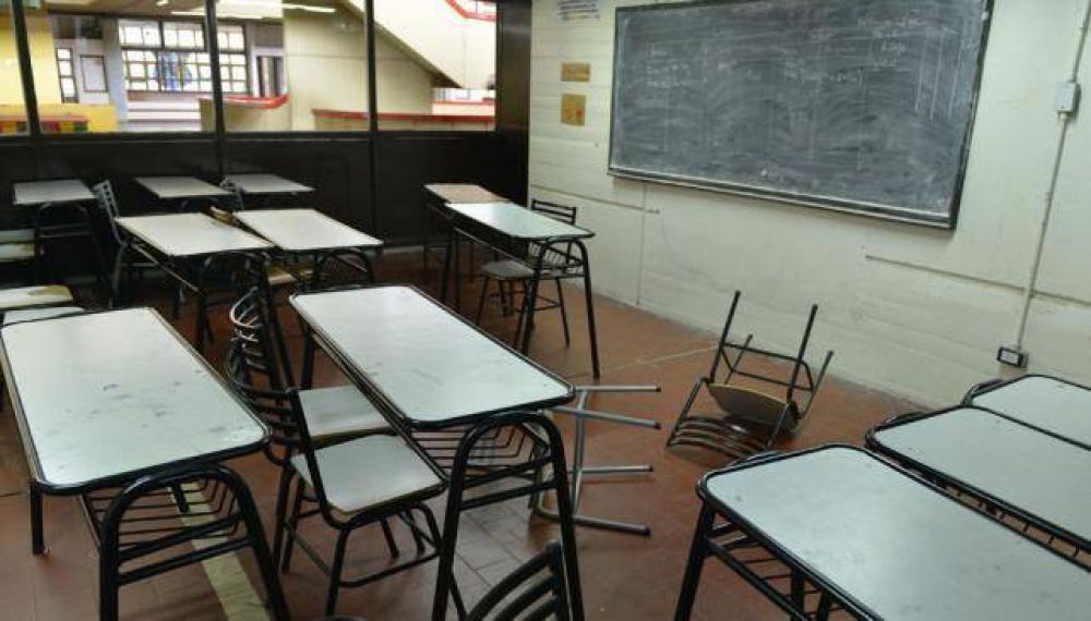 Paros por fuera de Adiuc podr�an declararse �ilegales�