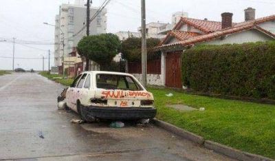 Ciudad: aumenta compactaci�n de autos abandonados