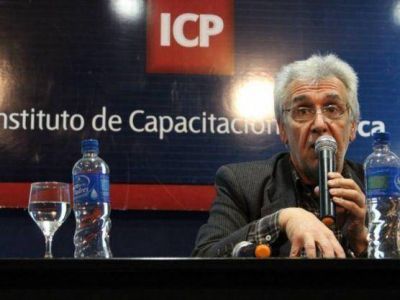 Artemio L�pez visit� La Plata: �No hay que apresurarse en definir un candidato�