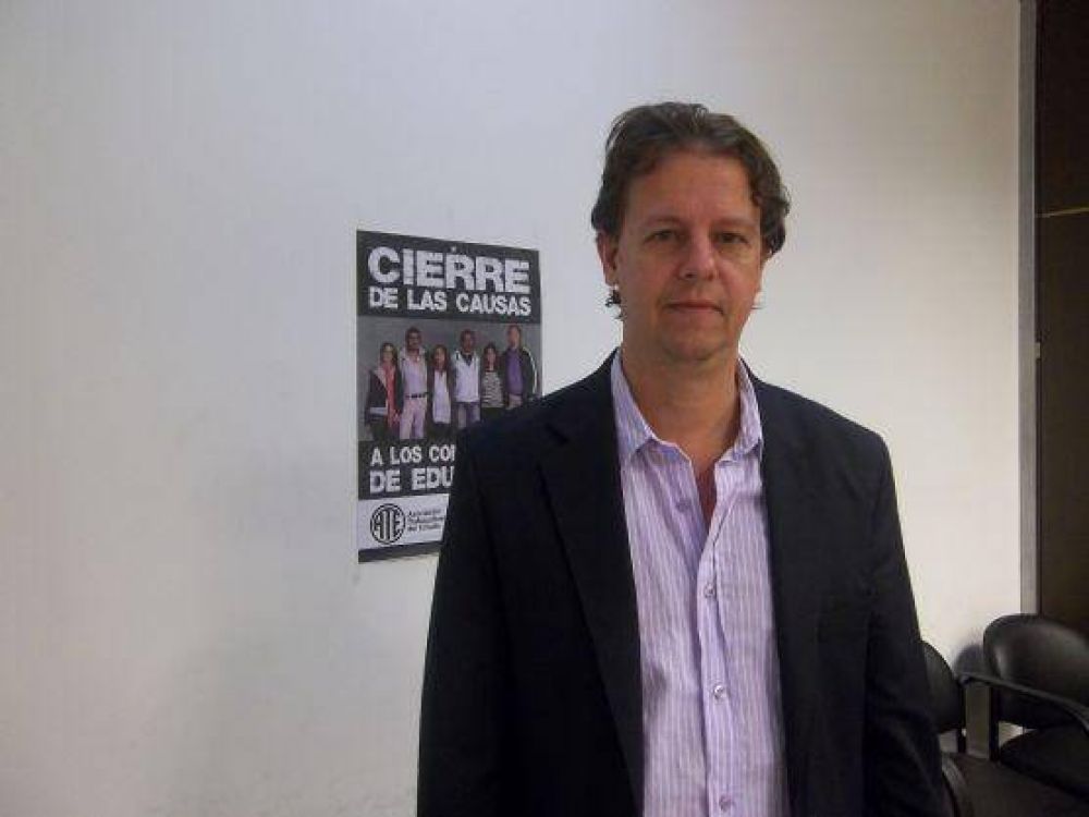Christian Castillo: �El gobierno se apresta a pagarle millones a los fondos buitre y en la educaci�n no pone nada�