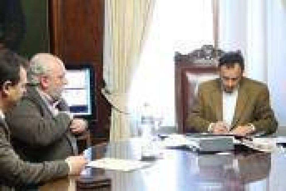 La Plata se integra al Programa Nacional de Tenencia Responsable de Sanidad de Mascotas