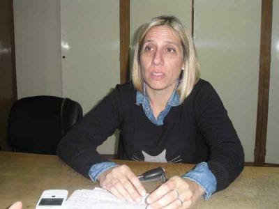 Paro de estatales en rechazo al recorte de cupos en los comedores escolares