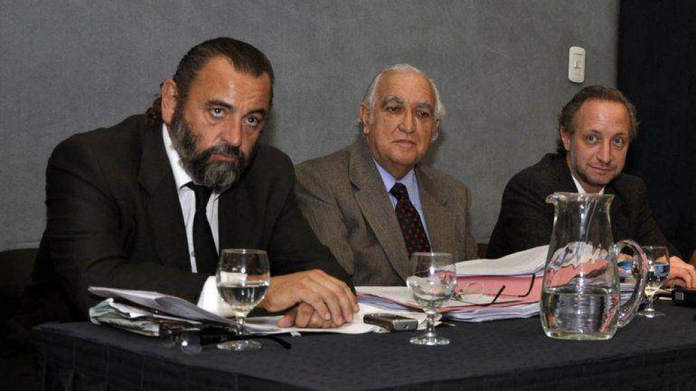 La defensa de Campagnoli pedir� hoy mismo que el fiscal sea reintegrado a su cargo