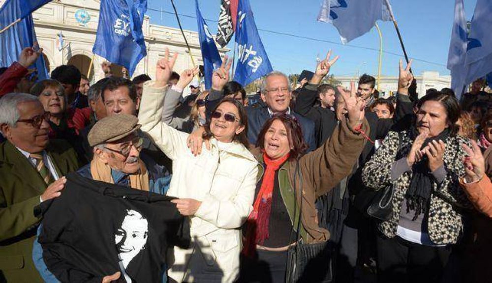 La Gobernadora encabez� el acto por los 40 a�os del fallecimiento del General Per�n