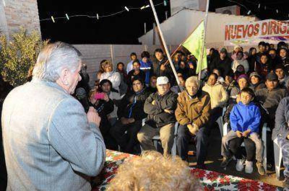 Vecinos del Santa Luc�a expresaron su apoyo a la continuidad de la gesti�n del intendente Infante