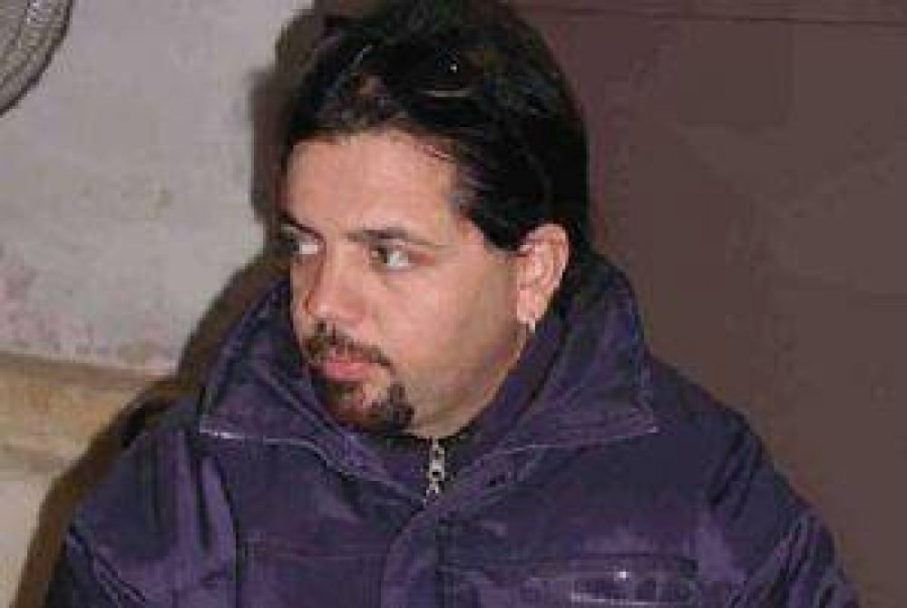 Saud�n admiti� que hay m�s empleados municipales