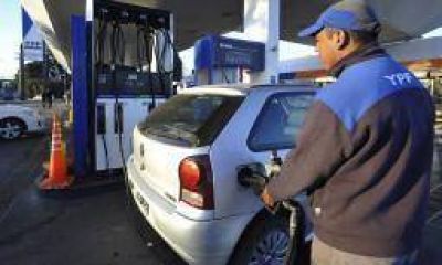 Aumentaron un 4% los precios de los combustibles de YPF