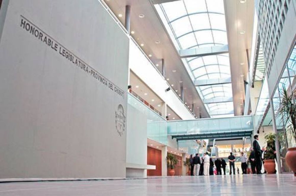 La Legislatura reclama el final de obra del edificio entregado en 2009