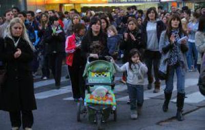Marcha con padres y la familia �presente�