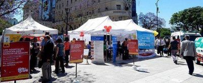 Campa�a de Donaci�n Voluntaria de Sangre en el Microcentro Porte�o