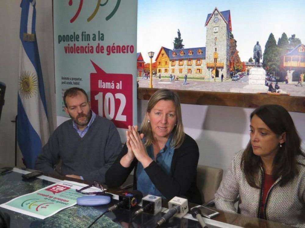 Se cumpli� un a�o de la L�nea telef�nica para denunciar violencia de g�nero