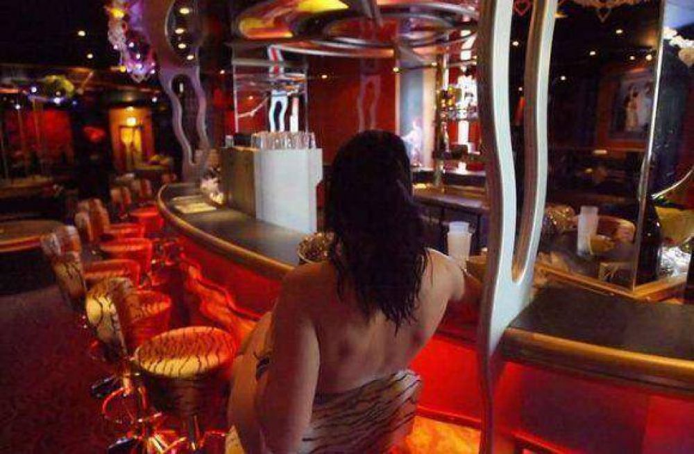 Hasta el 11 de Julio podr�n funcionar en R�o Grande locales nocturnos
