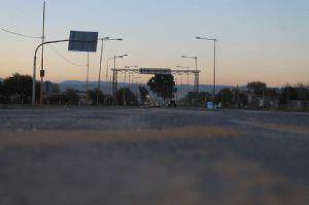 Pavimentan el Acceso Sur