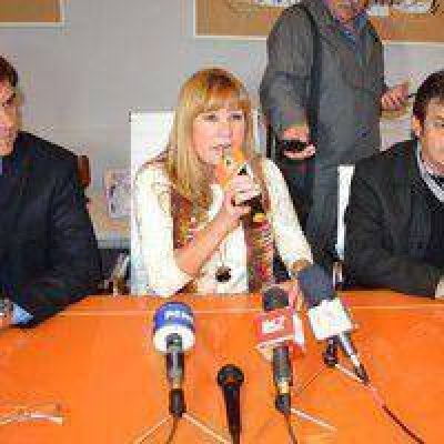 Aida anunci� la presencia de Los Nocheros para recibir un nuevo aniversario patrio