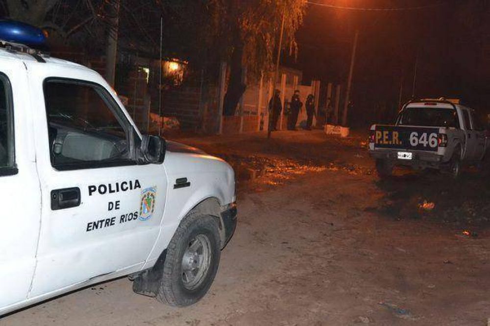 Allanaron dos viviendas por un asalto que sufri� una familia en Larroque