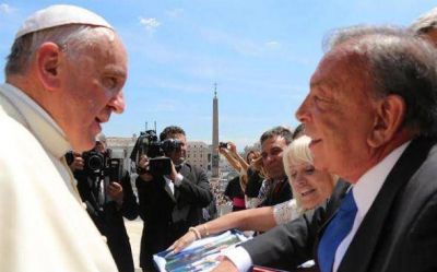 Desde el Vaticano saludaron al intendente y al pueblo de Pilar