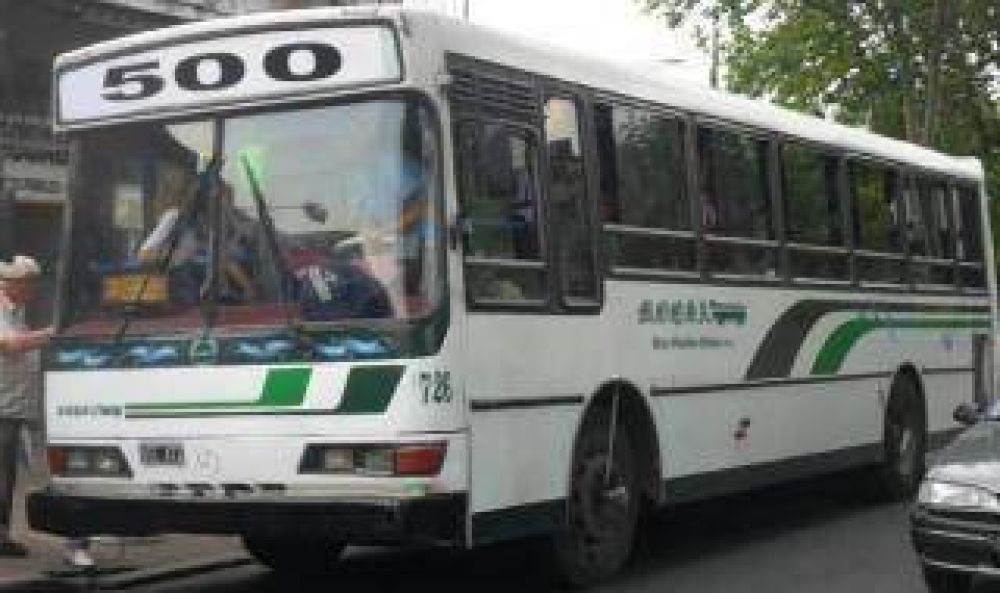Paro en L�nea 500 de colectivos: Miles de vecinos afectados en Florencio Varela y alrededores