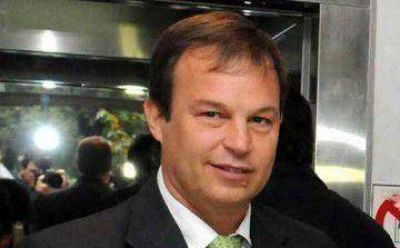 �Giustozzi se eterniza como intendente para financiar su campa�a con recursos de Brown