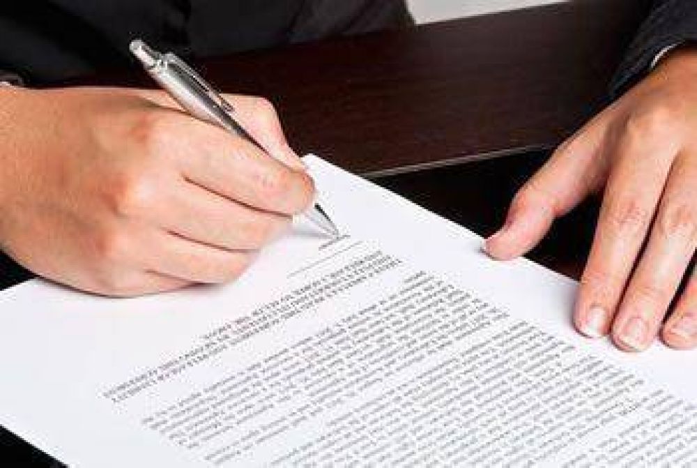 CONFIRMAN QUE EL PRO PRESENT� 600 FIRMAS TRUCHAS EN CHUBUT