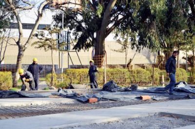 El skate park avanza en la plaza Soberan�a