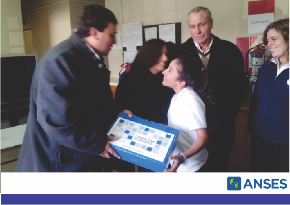 100% de NETBOOKS ENTREGADAS EN SAN CAYETANO