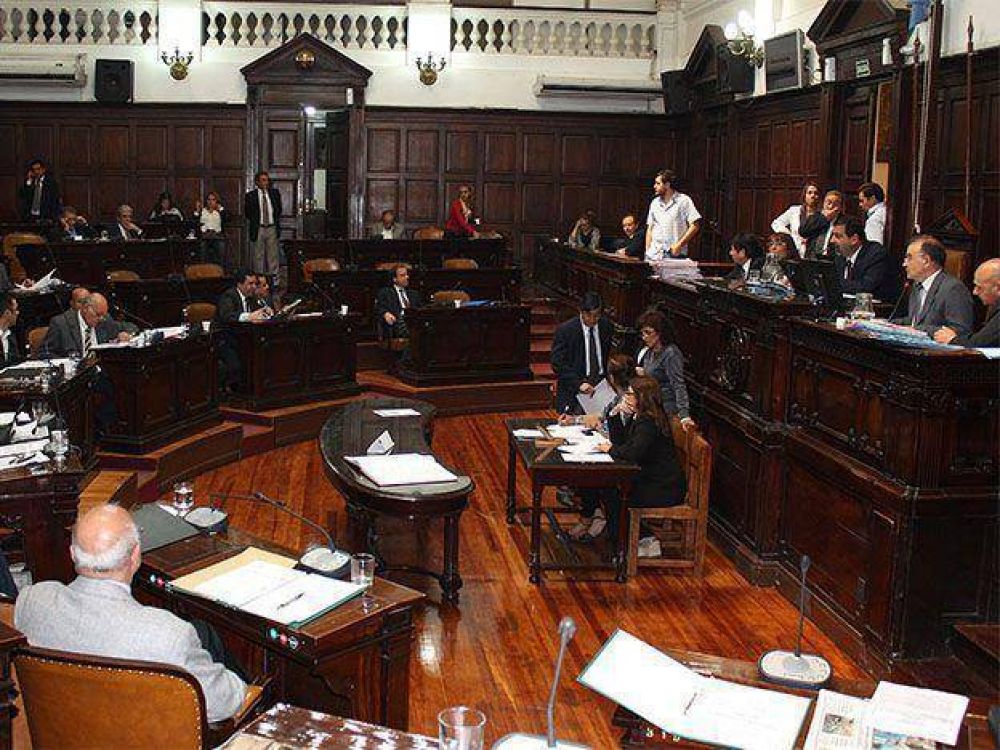 El Senado suspendi� su receso y sesionar� con guardia m�nima