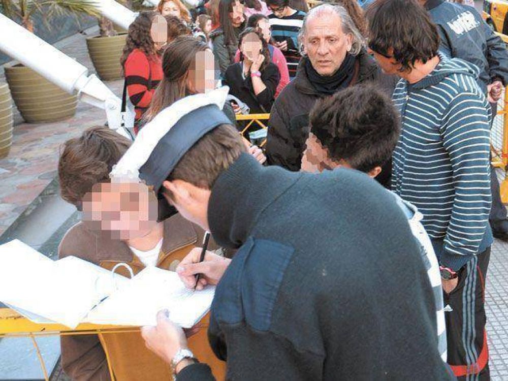 Sigue la pol�mica: �La admisi�n se usa como escudo para discriminar�