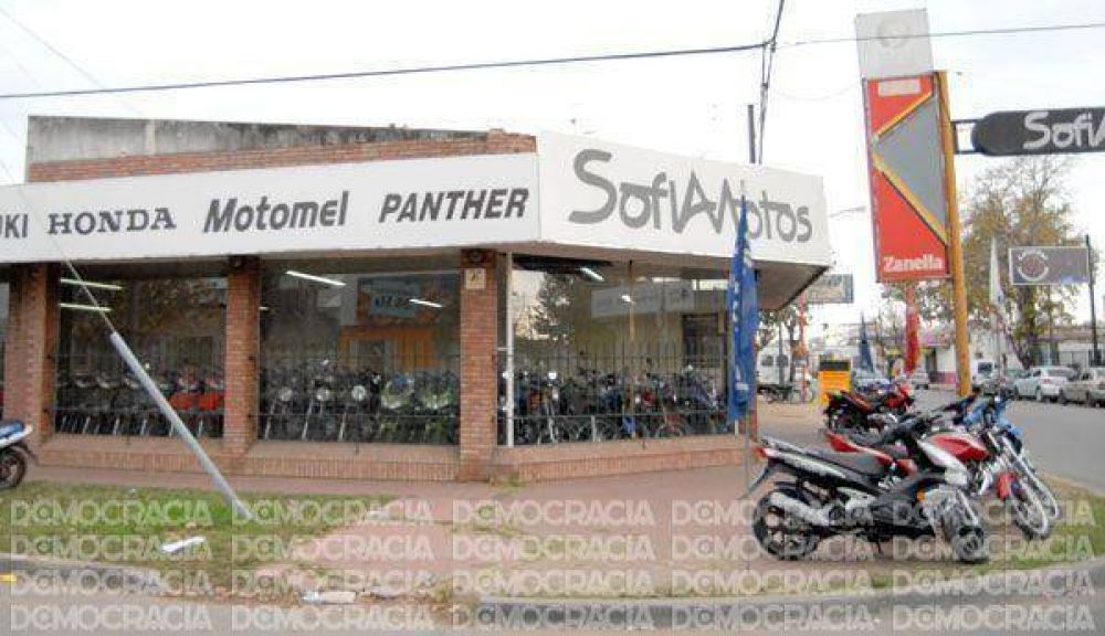 Tarjetas �en rojo�, una situaci�n cada vez m�s repetida en los comercios de Jun�n