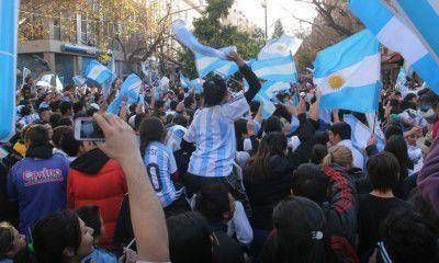 Buscan prevenir incidentes en el microcentro durante los partidos de Argentina en el Mundial