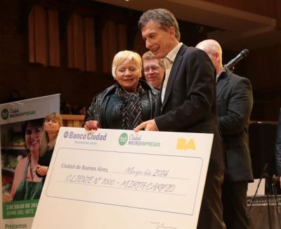 Mauricio Macri asisti� al festejo por los mil beneficiarios de un programa de microemprendedores del Banco Ciudad