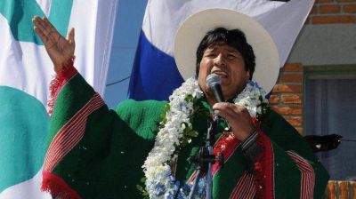 Evo Morales cont� que tomaba su propia orina para curarse