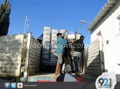 Entregaron materiales para la Escuela Agropecuaria de Goyena