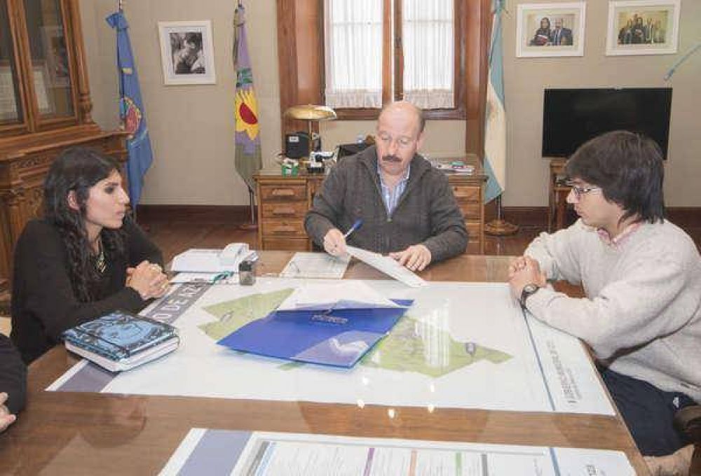 El Municipio aportar� los fondos al Consejo para que no se interrumpa el transporte escolar rural 