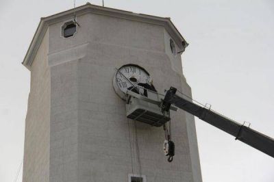 Se repuso en reloj en la hist�rica torre de Obras Sanitarias