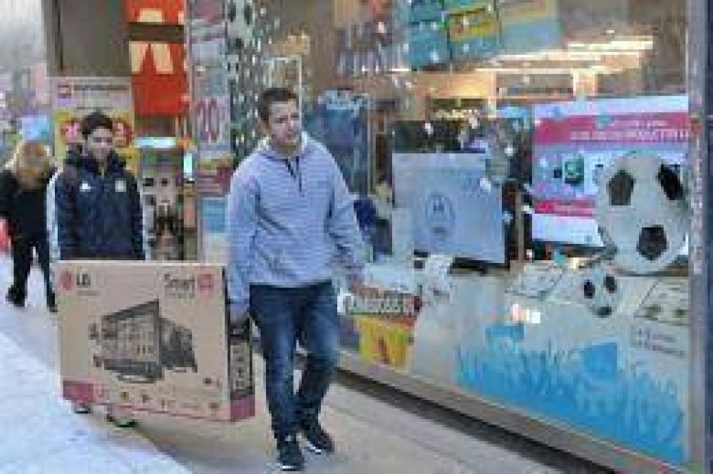 Se vende un tel�fono m�vil cada dos minutos y un televisor cada cinco en lo que va del Mundial