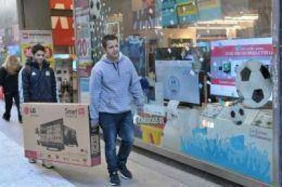 Se vende un tel�fono m�vil cada dos minutos y un televisor cada cinco en lo que va del Mundial