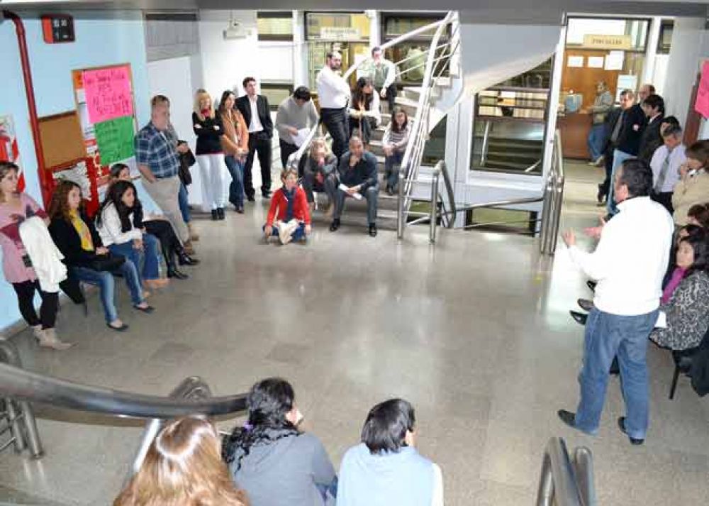 Empleados judiciales suspendieron las asambleas sorpresivas y adherir�n al paro de 72 horas