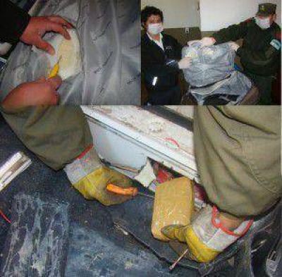 Gendarmer�a Nacional secuestr� 5,590 kg de coca�na en La Quiaca