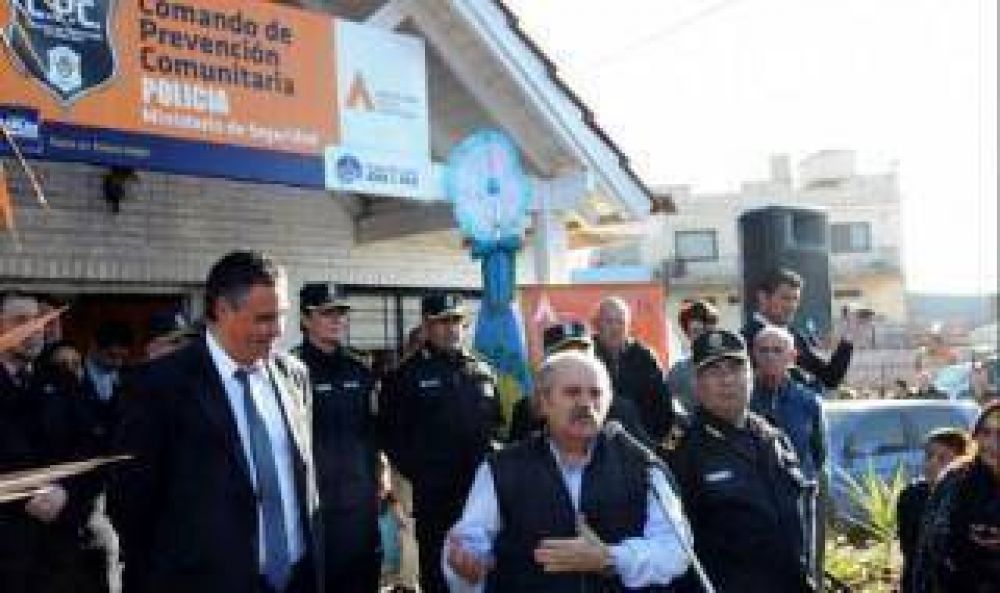 Jos� C. Paz: Granados inaugur� el Comando de Prevenci�n Comunitaria