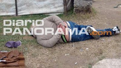 Delincuente arrastr� a polic�a con una moto robada