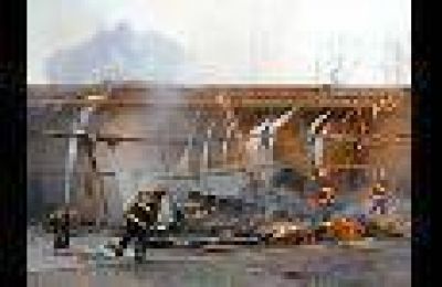 Un incendio en uno de los galpones de la Bodega Norton demand� el trabajo de 6 dotaciones