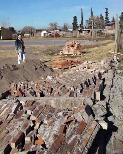 Una escuela tupungatina cansada del vandalismo