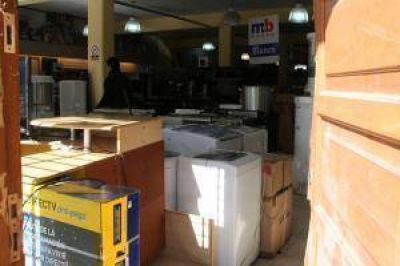 En pleno coraz�n de Pocito roban 16 TV; valen $142.000