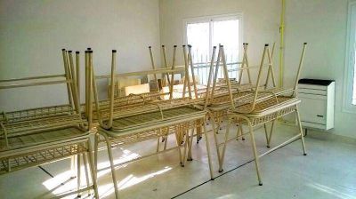 La Escuelas N� 22 recibi� mobiliario para tres aulas