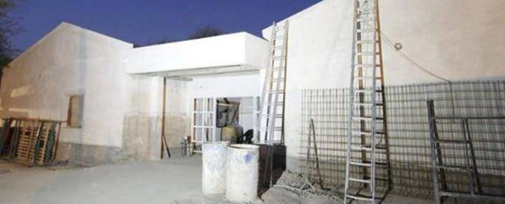 Dieron por terminadas obras en un hospital y a�n no finalizaron