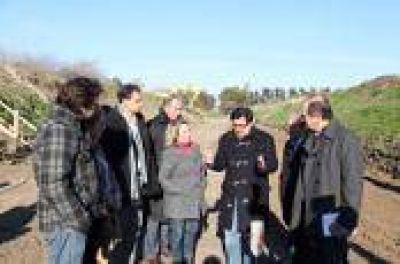 La Plata: Avanza la ampliaci�n y hormigonado del cauce en el Arroyo Del Gato