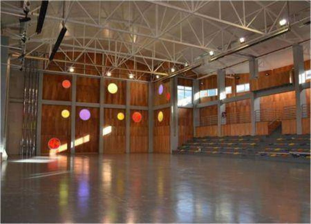 Gobierno anunci� cu�ndo inaugurar� el gimnasio del Polivalente